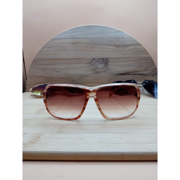 Bundle of 5 Designer Fashion Assorted Colors & Styles Sunglasses - Picture 11 of 12